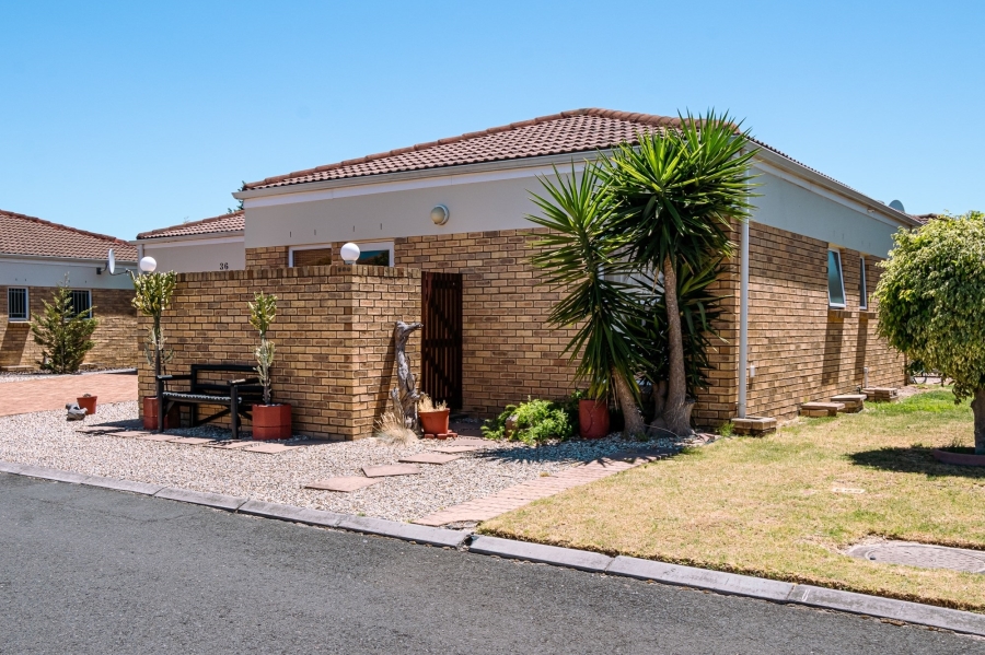 2 Bedroom Property for Sale in Protea Heights Western Cape